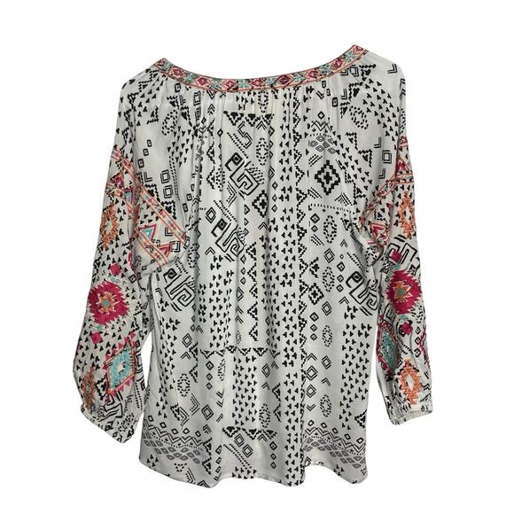 Savanna Jane Embroidered Boho Top Womens S White Black Geometric Aztec Peasant - Picture 2 of 7